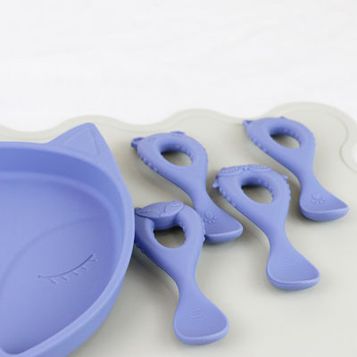 Colher nova do silicone do produto comestível de colher do bebê da chegada com as crianças amigáveis de Eco da criança que alimentam a bebê a colher animal do silicone do estilo