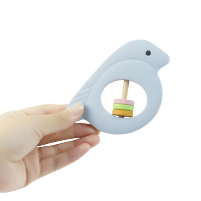 Chocalho do bebê do silicone da forma do pássaro com material amigável de Eco da multi cor