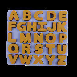 Enigma do silicone das crianças do produto comestível com forma do alfabeto das letras
