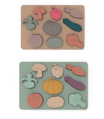 Os vegetais dão forma a Montessori que as serras de vaivém confundem o material do silicone do produto comestível