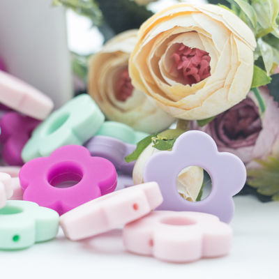 Silicone dos furos da flor que sai os dentes o grânulo 4.5cm para a colar da mastigação do grampo da chupeta de DIY
