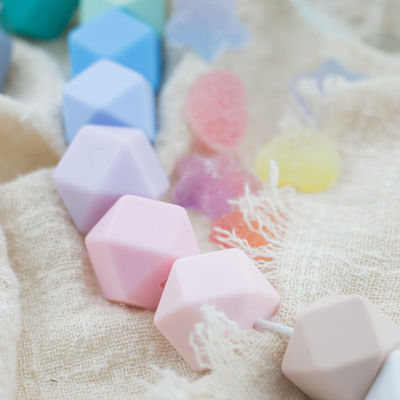 silicone do hexágono de 17mm que sai os dentes a segurança amigável de Eco do grânulo Chewable para sair os dentes do bebê