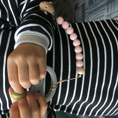 Silicone personalizado que sai os dentes o bracelete do grânulo para o jogo infantil das crianças do bebê