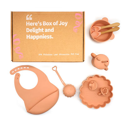Conjunto de jantar de silicone de cor PANTONE personalizado 5 Pcs Conjunto de sucção de silicone de desmame de qualidade alimentar Material OEM ODM