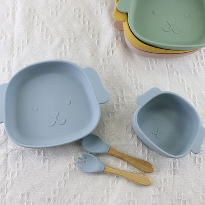 A bacia do silicone do teste padrão do cão ajustou-se brandamente confortável para a criança do bebê
