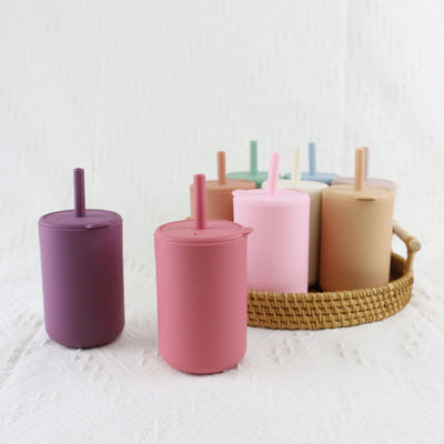 Deslize não crianças livres de BPA o copo do silicone que se ajustou impermeável para o bebê pequeno