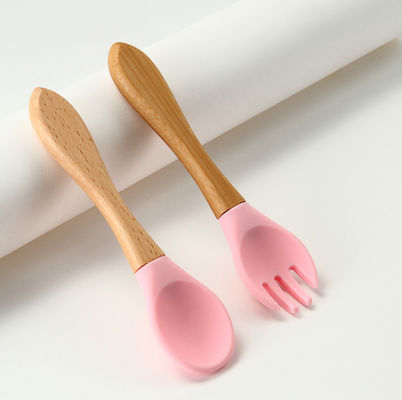 Forquilhas do silicone e colheres feitas sob encomenda, comida para bebê do silicone ajustado para a criança que desmama o treinamento