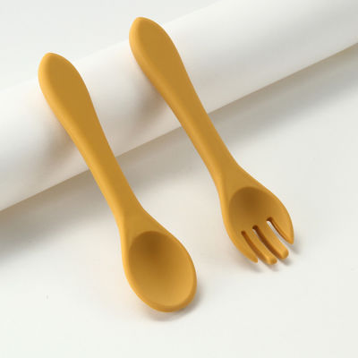 Forquilhas do silicone e colheres feitas sob encomenda, comida para bebê do silicone ajustado para a criança que desmama o treinamento