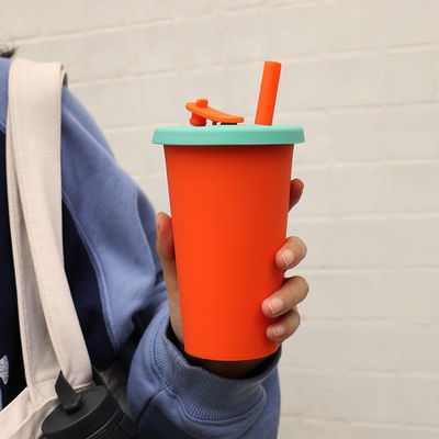 Copo portátil das crianças do silicone da prova quente para o suco 300ml 350ml do leite do chá