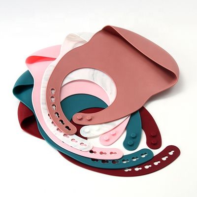 Bens personalizados do babador do bebê do silicone para a alimentação da criança do bebê