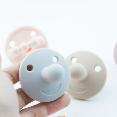 Suporte do malote de Cat Kitty Shape Silicone Pacifier Case para a criança do bebê que sai os dentes chupetas
