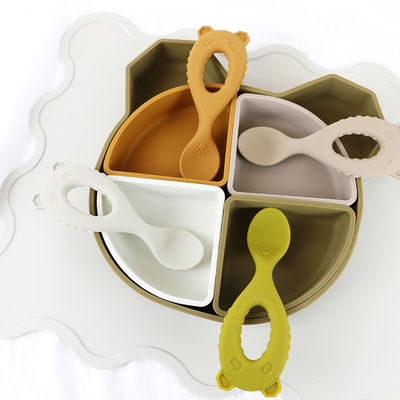 forma irregular de esteira de lugar do silicone das crianças do produto comestível do Não-deslizamento para a esteira de tabela de alimentação do bebê