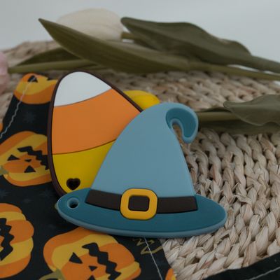 Bebê Teether do silicone do chapéu das bruxas de Dia das Bruxas colorido para acalmar a dor sair os dentes