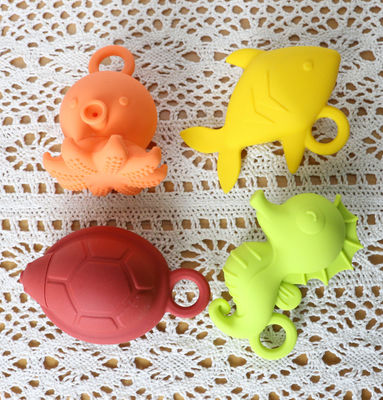 O silicone de borracha do bebê das cores brilhantes brinca BPA livre para a flutuação da água do bebê