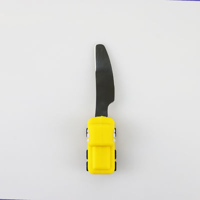 Colher de aço inoxidável do bebê da criança com o punho do silicone da forma do carro
