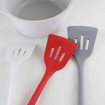 Gray White Colors Silicone Kitchenware vermelho ajustou a prova quente da espátula com cor de Panton