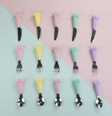 Conjunto de alimentação de colher de bebê de aço inoxidável com alça de silicone garfo faca faca