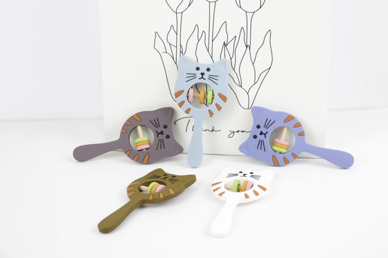 Silicone livre Teether de BPA para sair os dentes o produto comestível do cuidado do bebê que acalma brinquedos do chocalho do silicone