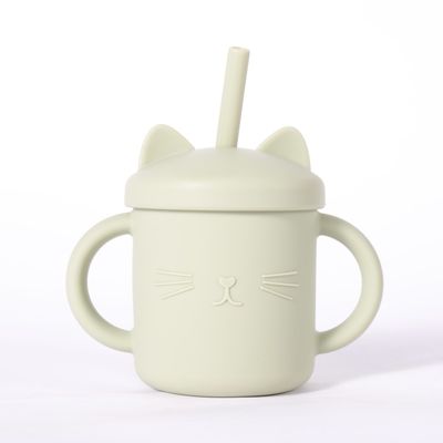 Copo com canudinho de silicone para beber com segurança