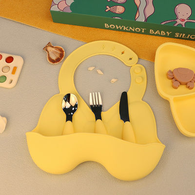Auto do grupo dos utensílios de mesa do silicone do bebê que alimenta acima resistente ao calor limpo fácil