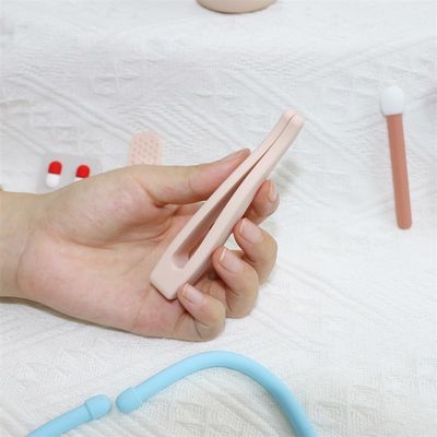 ODM Brinquedos de silicone para bebés Eco-friendly MOQ 100 BPA Free Kids Kit médico de silicone