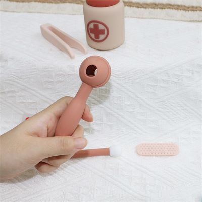 ODM Brinquedos de silicone para bebés Eco-friendly MOQ 100 BPA Free Kids Kit médico de silicone