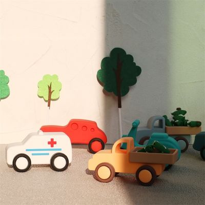 Brinquedos de carro de silicone para bebés em execução Carros de veículos de silicone crianças brincando
