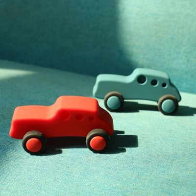 Brinquedos de carro de silicone para bebés em execução Carros de veículos de silicone crianças brincando
