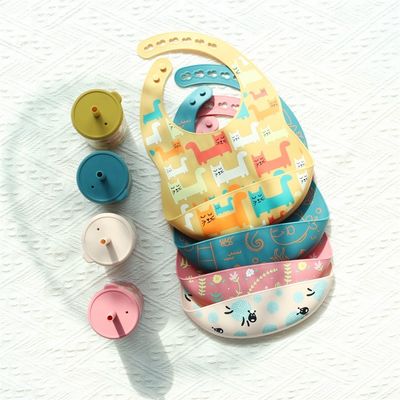 OEM fácil de limpar silicone bebê bib Para 0-4 anos de idade bebê de alimentação impressão silicone bib taça