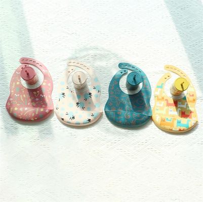 OEM fácil de limpar silicone bebê bib Para 0-4 anos de idade bebê de alimentação impressão silicone bib taça