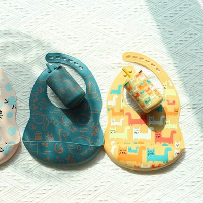 OEM fácil de limpar silicone bebê bib Para 0-4 anos de idade bebê de alimentação impressão silicone bib taça