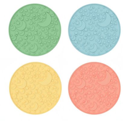 Desenho personalizado de novo labirinto para fora Cães divertidos Ligar comida Puzzle Bowls Silicone BPA livre Pet Slow Feeder Dog Bowl Plate